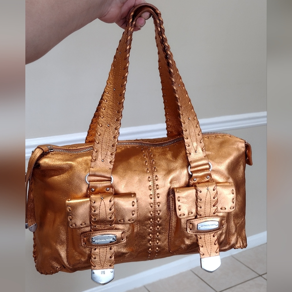 Michael Kors purse in tangerine metallic RARE - Picture 11 of 16